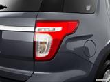  Passenger Side Taillight photo