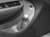  Cup holder prop (tertiary) photo