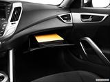  Glove box open photo