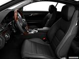  Front seats from Drivers Side photo