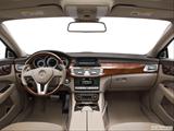  Dashboard, center console, gear shifter view photo