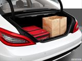  Trunk props photo