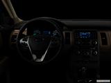 Centered wide dash shot photo