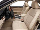  Front seats from Drivers Side photo
