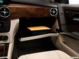  Glove box open photo
