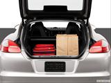  Trunk props photo