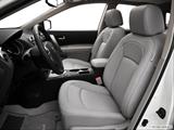  Front seats from Drivers Side photo