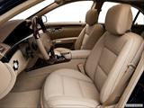  Front seats from Drivers Side photo