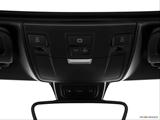  Courtesy lamps/ceiling controls photo