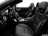  Front seats from Drivers Side photo