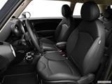  Front seats from Drivers Side photo