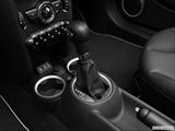  Gear shifter/center console photo