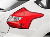  Passenger Side Taillight photo