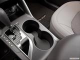  Cup holders photo