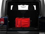  Trunk props photo