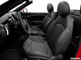  Front seats from Drivers Side photo