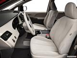  Front seats from Drivers Side photo