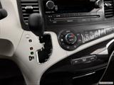  Gear shifter/center console photo