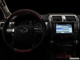  Centered wide dash shot photo