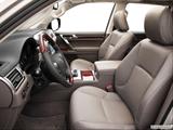  Front seats from Drivers Side photo