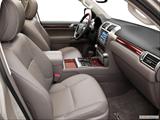  Passenger seat photo