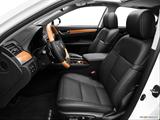  Front seats from Drivers Side photo