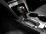  Gear shifter/center console photo