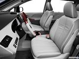  Front seats from Drivers Side photo