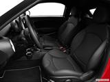  Front seats from Drivers Side photo