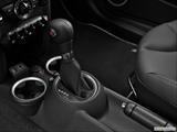  Gear shifter/center console photo
