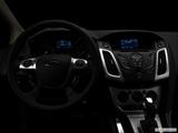  Centered wide dash shot photo
