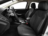  Front seats from Drivers Side photo