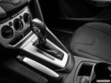  Gear shifter/center console photo