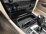  Cup holders photo