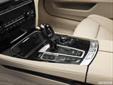  Gear shifter/center console photo
