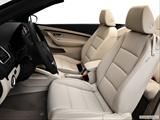  Front seats from Drivers Side photo