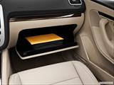 Glove box open photo