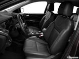 Front seats from Drivers Side photo