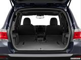  Hatchback & SUV rear angle photo