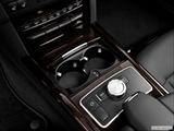  Cup holders photo