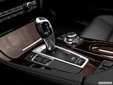  Gear shifter/center console photo