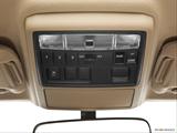  Courtesy lamps/ceiling controls photo
