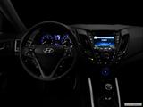  Centered wide dash shot photo
