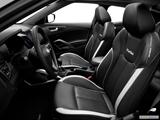  Front seats from Drivers Side photo