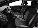  Front seats from Drivers Side photo