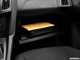  Glove box open photo