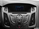  Stereo controls photo