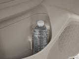 Cup holder prop (tertiary) photo
