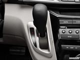  Gear shifter/center console photo