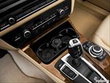  Cup holders photo
